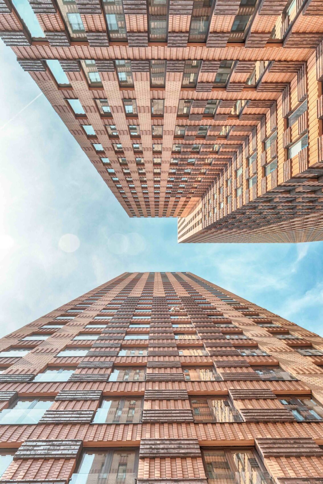 Moderne kantoorgebouwen met strakke architectuur, illustratie van vastgoedbeheer en portfolio overzicht